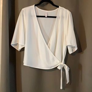 Xhileration Off-white shrug wrap